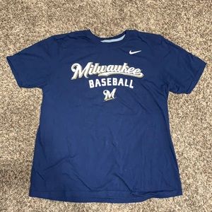Men’s Milwaukee Brewer T-shirt